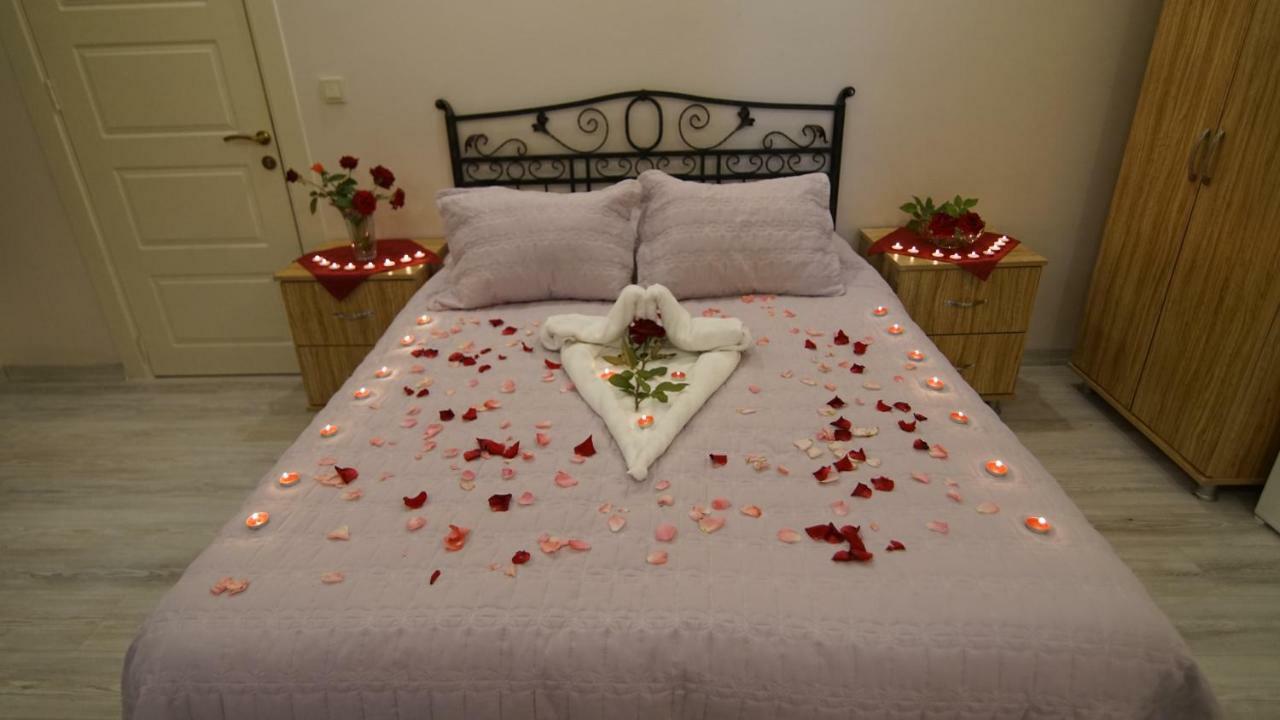 Castle Nolana Hotel Geredeli Екстериор снимка