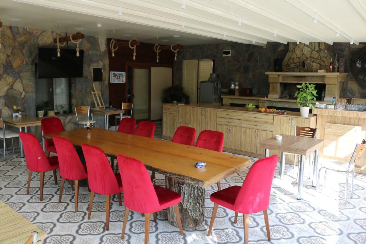 Castle Nolana Hotel Geredeli Екстериор снимка