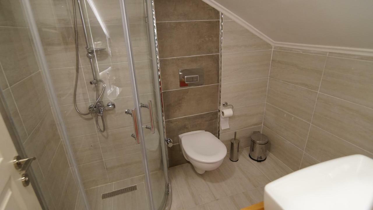 Castle Nolana Hotel Geredeli Екстериор снимка